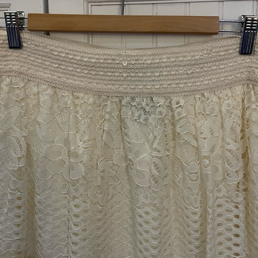 Women’s Metrowear Lace Skirt - Cream - Size Medium - Picture 2 of 6